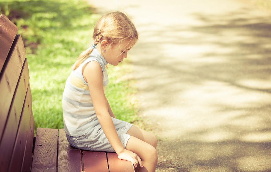 child has no friends at school